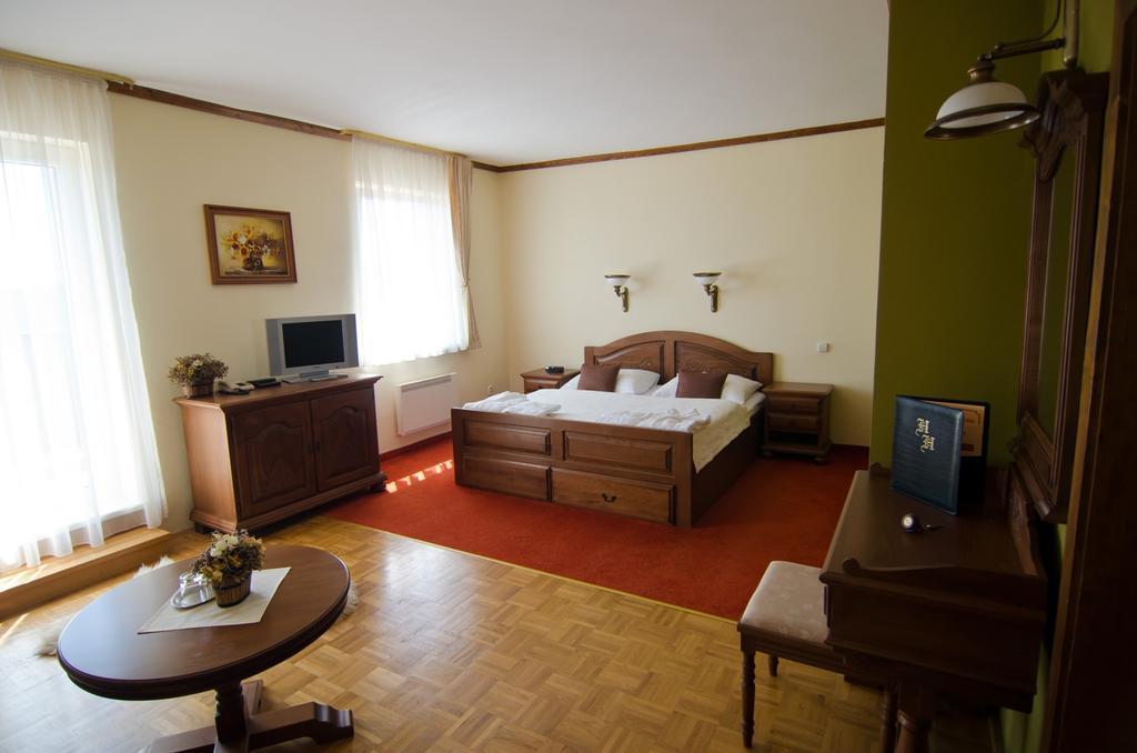 Hotel Husarik Čadca Extérieur photo